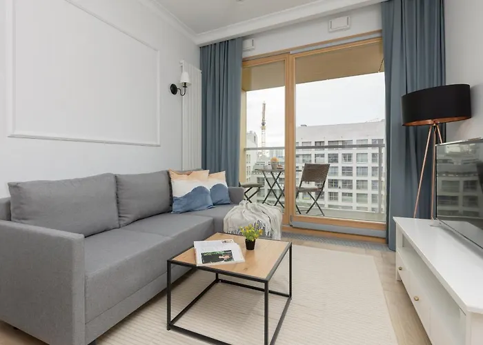 Stylish Apartment Kolejowa & Parking & Balcony By Noclegi Renters