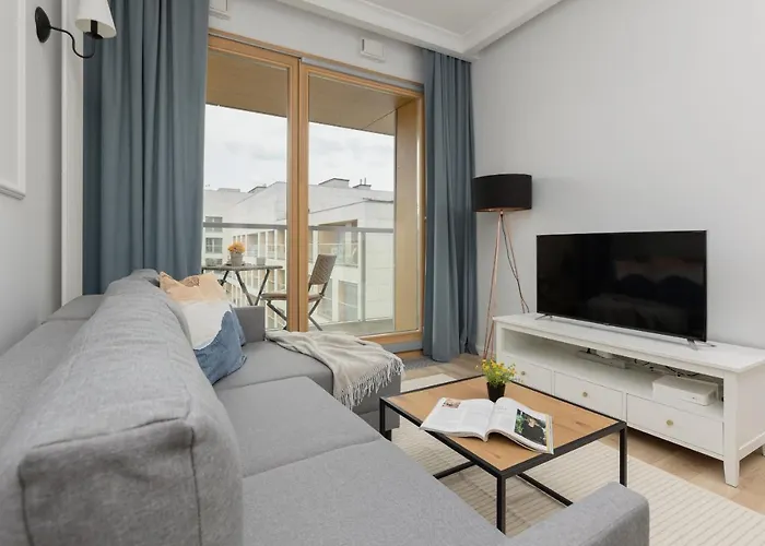 Stylish Apartment Kolejowa & Parking & Balcony By Noclegi Renters