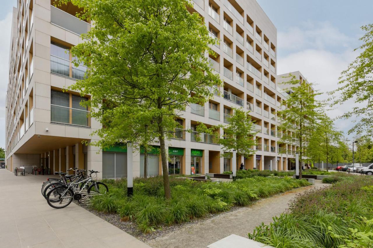 Апартаменти Stylish Kolejowa & Parking & Balcony By Renters *